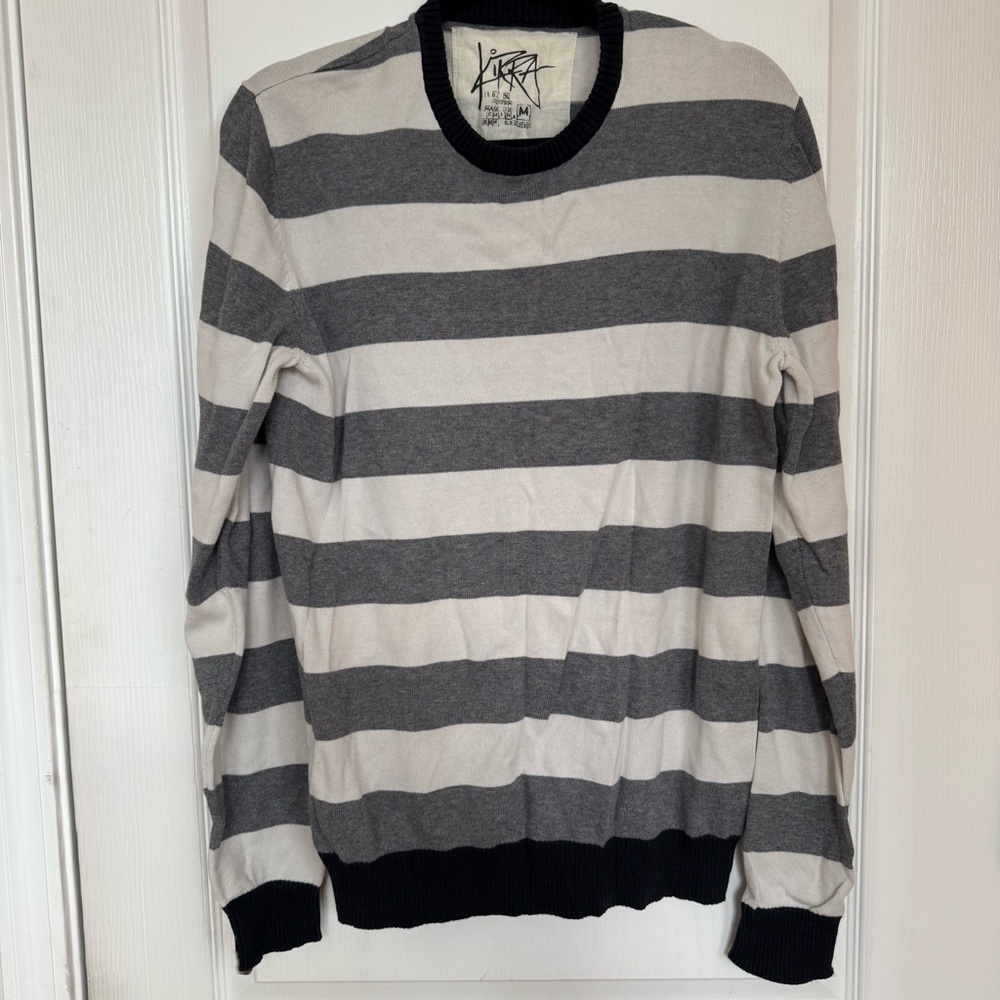 Kirra Men's Gray Striped Sweater